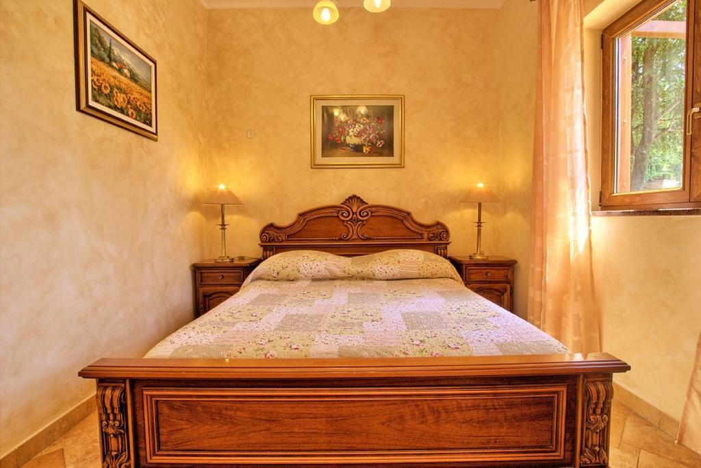 Holiday Home Sarita Sisan Ngoại thất bức ảnh